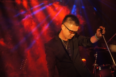 TOSHI　